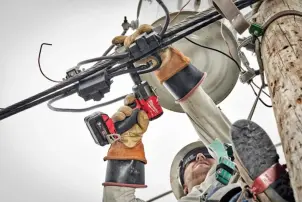 Гайковерт акумуляторний безщітковий 1/2'' MILWAUKEE, M18 FMTIW2P12-0X, 881Нм, с пином (каркас, кліпса для реміня, картонне пакув №5