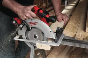 Пила дисковая ручная аккумуляторная MILWAUKEE, M18 BLCS66-502X, диаметр 165мм (зарядное устройство M12-18 FC, 2 аккумулятора M18 B5 5А №5