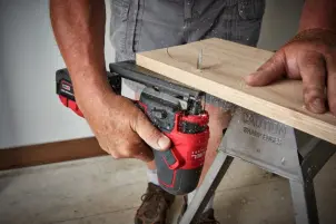 Лобзик акумуляторний MILWAUKEE, M18 FBJS-502Х (зарядний пристрій М12-18 FС, 2 акумулятори М18 В5 5Аг, аксесуари, HDкейс) №7