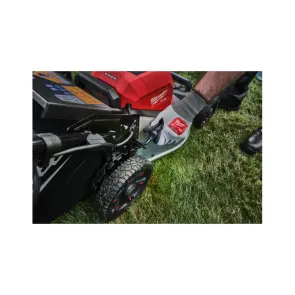 Газонокосарка акумуляторна безщіткова самохідна MILWAUKEE, M18 F2LM46-802 (2х18В), 46см (зарядний пристрій M18 DBSC, 2 акумулято №4