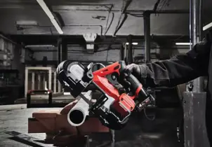 Пила ленточная аккумуляторная бесщеточная MILWAUKEE, M12 FBS64-402C, 64мм (зарядное устройство С12 С, 2 аккумулятора М12 В4 4Ач, поло №10