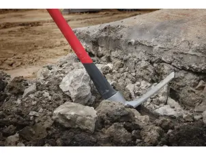 Кирка с рукояткой из стекловолокна Fiberglass MILWAUKEE, 2,3 кг №3