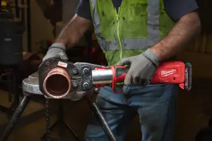 Обтискач гідравлічний акумуляторний для труб MILWAUKEE, M18 ONEBLHPT-302C (зарядний пристрій М12-18 FC, 2 акумулятори М18 НВ3 3А №9