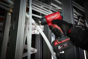Термоповітродувка акумуляторна MILWAUKEE, M18 BHG-502C (зарядний пристрій M12-18 FC, 2 акумулятори М18 В5 5Аг, аксесуари, кейс) №8