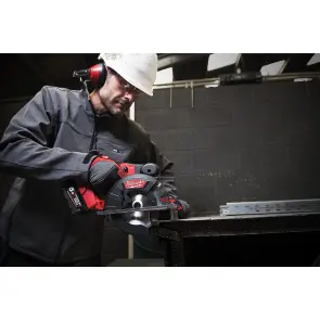Пила дисковая ручная аккумуляторная по металлу MILWAUKEE, M18 FMCS-502X, диаметр 150мм (зарядное устройство М12-18 FC. 2 аккумулятора М1 №10