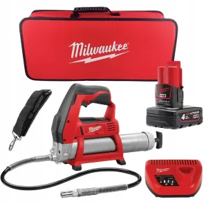 Шприц для смазки аккумуляторный MILWAUKEE, M12 GG-401B (зарядное устройство, 1 аккумулятор М12 В4 4Ач, алюминиевая туба, сумка) №3