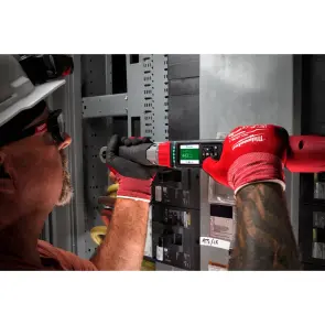 Ключ динамометрический электронный 3/8'' MILWAUKEE, M12 ONEFTR38-201C (13,6-135,6Нм) (зарядное устройство С12, 2 аккумулятора М12 В2 №10