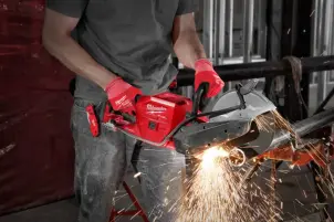 Машина відрізна акумуляторна безщіткова MILWAUKEE, M18 FCOS230-121, діаметр 230мм (зарядний пристрій М12-18 FC, 1 акумулятор М18 №13