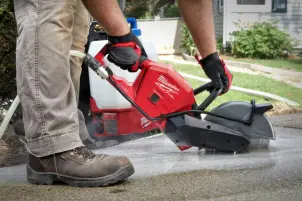 Машина відрізна акумуляторна безщіткова MILWAUKEE, M18 FCOS230-121, діаметр 230мм (зарядний пристрій М12-18 FC, 1 акумулятор М18 №17