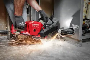 Машина відрізна акумуляторна безщіткова MILWAUKEE, M18 FCOS230-121, діаметр 230мм (зарядний пристрій М12-18 FC, 1 акумулятор М18 №22