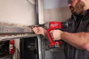 Заклепочник акумуляторний для замкових болтів безщітковий MILWAUKEE M18 ONEFLT-0X, діаметр 4,8-6,4мм (каркас, кліпса на ремінь. №5