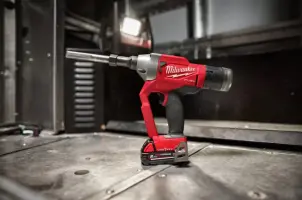 Заклепочник акумуляторний для замкових болтів безщітковий MILWAUKEE M18 ONEFLT-0X, діаметр 4,8-6,4мм (каркас, кліпса на ремінь. №11