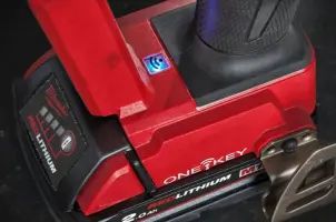 Заклепочник акумуляторний безщітковий MILWAUKEE M18 ONEFPRT-202X, діаметр заклепок 4,8-7,0мм (зарядний.пристрій М12-18 FC, 2 аку №8