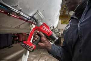 Заклепочник акумуляторний безщітковий MILWAUKEE M18 ONEFPRT-202X, діаметр заклепок 4,8-7,0мм (зарядний.пристрій М12-18 FC, 2 аку №9