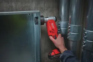 Пробійник гідравлічний для отворів акумуляторний FORCE LOGIC MILWAUKEE M18 HKP-201C (зарядний пристрій, 1 акумулятор М18 2Аг, ак №12