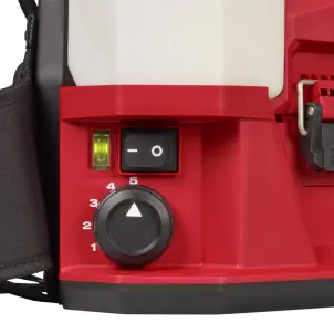 Обприскувач ранцевий акумуляторний (базова станція) MILWAUKEE M18 BBPFP2-301 (зарядний пристрій M12-18 FC, 1 акумулятор М18 НВ3 №7