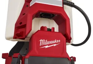 Обприскувач ранцевий акумуляторний (базова станція) MILWAUKEE M18 BBPFP2-301 (зарядний пристрій M12-18 FC, 1 акумулятор М18 НВ3 №8