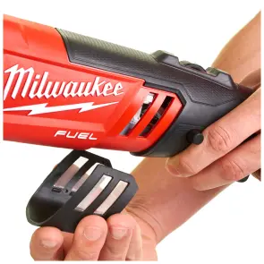 Машина полірувальна кутова акумуляторна безщіткова MILWAUKEE, M18 FAP180-502X, діаметр 180мм (зарядний пристрій M12-18 FC, 2 аку №9
