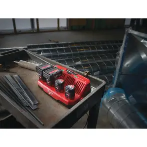Зарядний пристрій MILWAUKEE, M12 C4 (для 4х акумуляторів М12) №3
