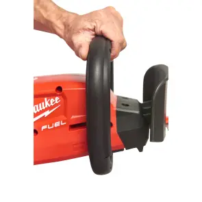 Кущоріз акумуляторний безщітковий MILWAUKEE, M18 FHT45-802, лезо 45см (зарядний пристрій M12-18 FC, 2 акумулятори М18 НВ8 8Аг, к №5