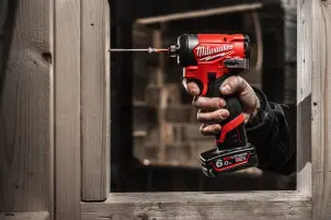 Шуруповерт ударний акумуляторний безщітковий 1/4'' HEX MILWAUKEE, M12 FID2-202Х, 170Нм (зарядний пристрій С12 С, 2 акумулятори М №5