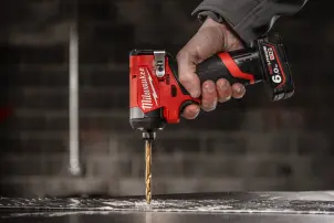 Шуруповерт ударний акумуляторний безщітковий 1/4'' HEX MILWAUKEE, M12 FID2-202Х, 170Нм (зарядний пристрій С12 С, 2 акумулятори М №7