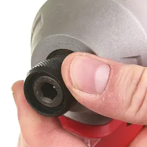 Шуруповерт ударний акумуляторний безщітковий 1/4" HEX MILWAUKEE, M18 CBLID-0, 180Нм (каркас, кліпса для ременя, картонне пакуван №6