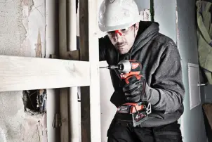 Шуруповерт ударний акумуляторний безщітковий 1/4" HEX MILWAUKEE, M18 CBLID-0, 180Нм (каркас, кліпса для ременя, картонне пакуван №11