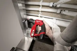 Дрель-шуруповерт аккумуляторная бесщеточная MILWAUKEE, M12 FDDX-0, 34Нм (каркас без насадок, клипса для ремня) №13
