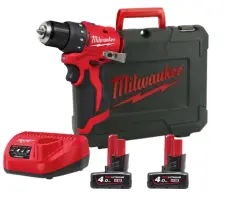 Дриль-шуруповерт з ударом акумуляторний безщітковий MILWAUKEE, M12 BLPDRC-402С, 40Нм (зарядний пристрій С12 С, 2 акумулятори М12