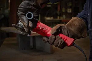 Шліфмашина кутова MILWAUKEE, AG 13-125 XSPD, 1250Вт, діаметр 125мм (захисний кожух, бічна рукоять, опорна та притискна гайки, кл №10