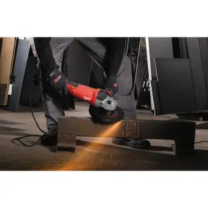 Шлифмашина угловая MILWAUKEE, AGVK 24-230 EK DMS, 2400Вт, диаметр 230мм (защитный кожух, антивибрационная рукоять, опорная и прижимная) №2