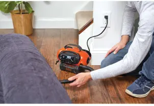 Компресор автомобільний акумуляторний BLACK+DECKER BDCINF18N №7