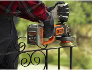 Шлифмашина угловая - болгарка аккумуляторная BLACK+DECKER BCG720M1 №6