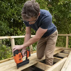 Пістолет цвяхозабивний BLACK+DECKER BCNG01N №2