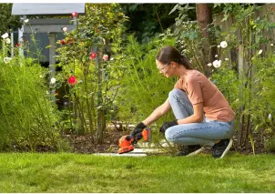 Кущоріз-ножиці акумуляторні BLACK+DECKER BCSS18B №8