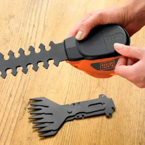 Кусторез-ножницы аккумуляторные BLACK+DECKER GSL700KIT №6
