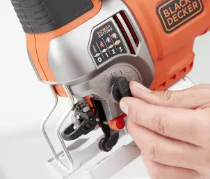 Пила лобзикова мережева BLACK+DECKER BES610K №6