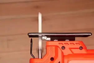 Пила лобзиковая сетевая BLACK+DECKER BES603 №8