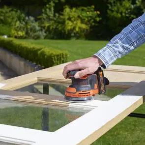 Шлифмашина эксцентриковая аккумуляторная BLACK+DECKER BDCROS18N №3