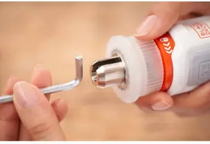 Аккумуляторная отвертка BLACK+DECKER BCRTA01 №3