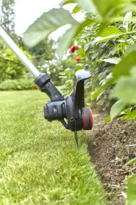 Триммер аккумуляторный бесщеточный BLACK+DECKER BCSTE636L1 №9