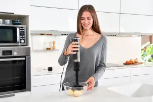 Ручний блендер BLACK+DECKER BXHBA1500E №22