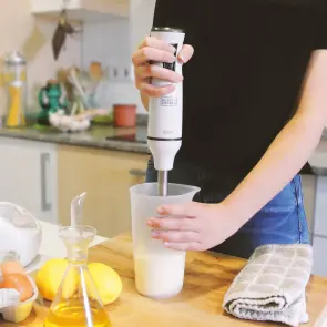 Ручний блендер BLACK+DECKER BXHBA600E №18