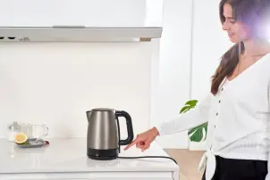 Електрочайник BLACK+DECKER BXKE2201E №8