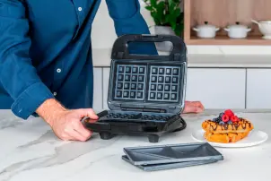Бутербродниця BLACK+DECKER BXSA754E №17