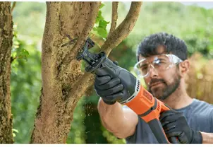 Пила шабельна мережева BLACK+DECKER BES301 №5