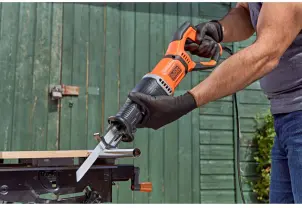 Пила шабельна мережева BLACK+DECKER BES301 №7