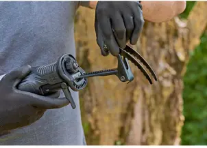 Пила шабельна мережева BLACK+DECKER BES301 №11