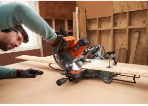 Пила торцювальна мережева BLACK+DECKER BES701 №6